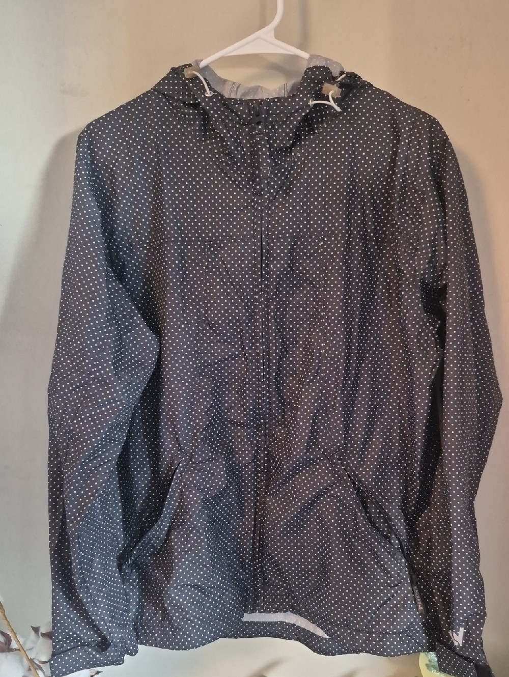 White Sierra Black and White Polka Dot Packable Hooded Jacket